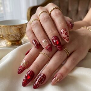 24Pcs 3D Green Ripple Design False Nails Cat's Eye French Almond Fake Nail Tips Leaves Pattern Removable Oval Press on Nails